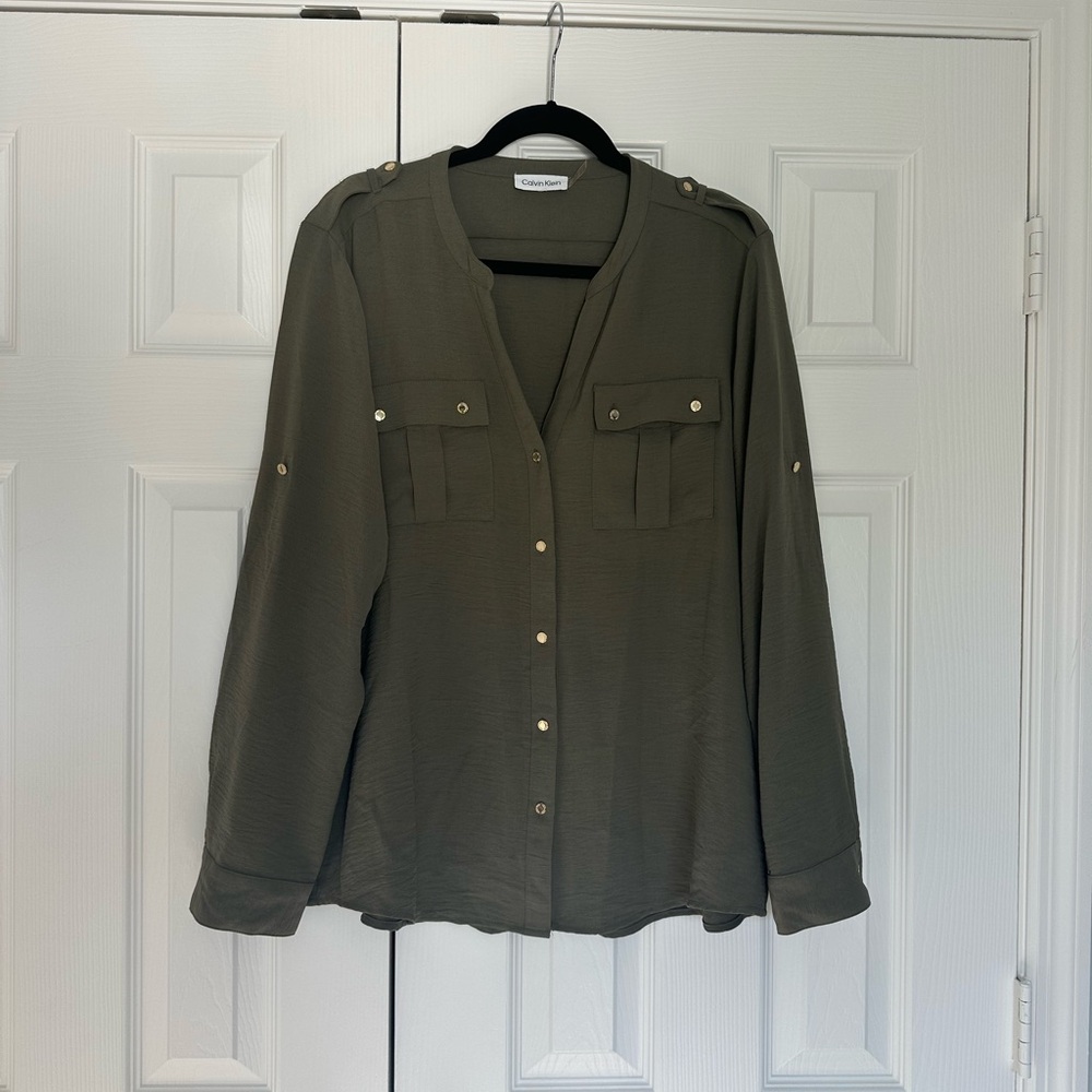 CALVIN KLEIN - Olive Green Button-Up Blouse (XL)